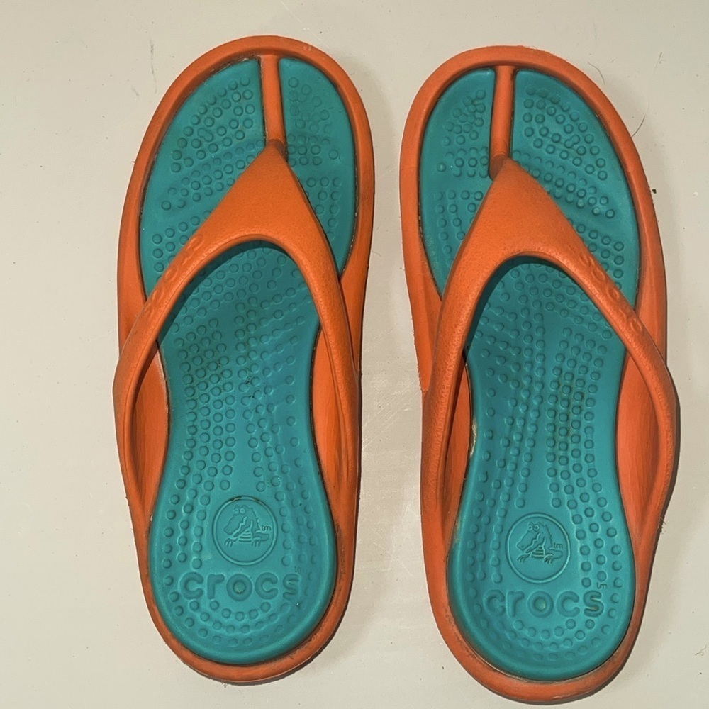 Crocs Teal/Orange Capri Thong Sandals Flip Flop Size 3
